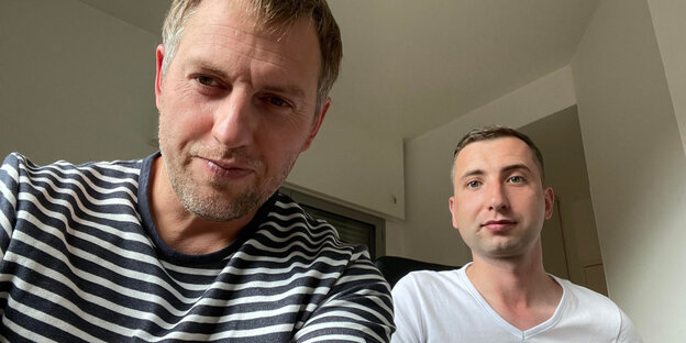 Selfie der russischen Menschenrechtler Ossetschkin und Sawaljew