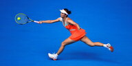Peng Shuai beim Tennisspielen.