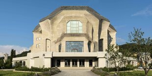 Goetheanum, Gebäude von außen.