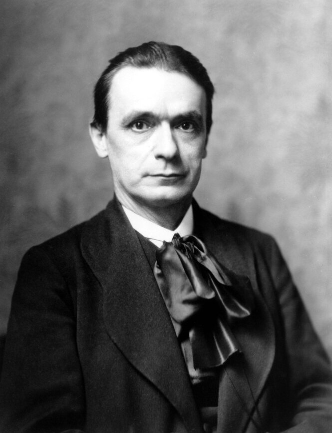 Portrait von Rudolf Steiner.