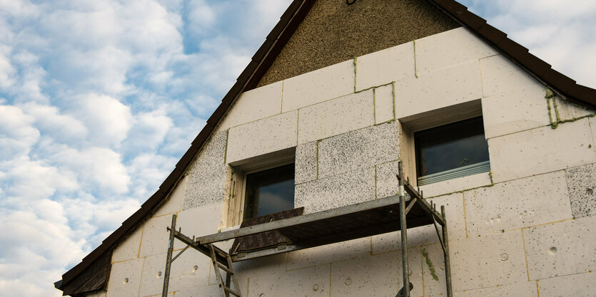 Ein Haus, das gerade saniert wird