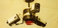 Polaroidfoto einer Überwachungskamera