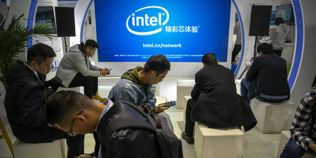 Immer mehr internationale Firmen geraten wegen der Xinjiang-Firma unter Druck - so auch die Firma Intel.