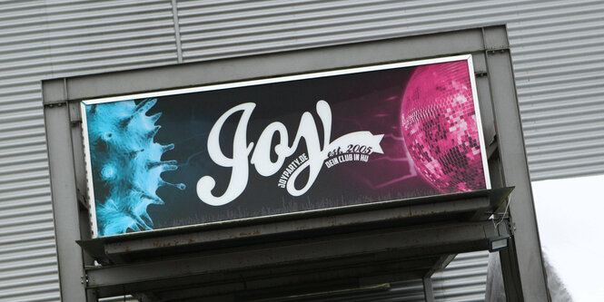 Das Joy in Helmstedt-Ulzburg: Logo mit Discokugel und Coronavirus