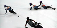 Südkoreanische Eisschnellläuferinnen rutschen