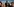 Touristen machen Selfies vor der Skyline von barcelona