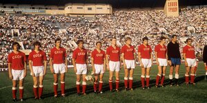 Mannschaftsfoto des sowjetischen Nationalteams vor dem Anpfiff