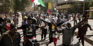 Demonstranten sammeln sich in Khartum