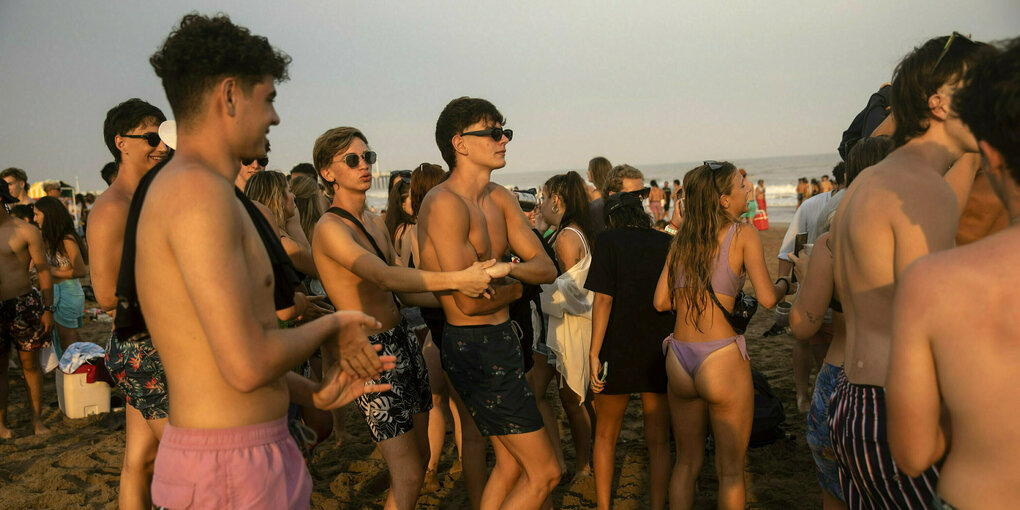 Argentinier haben Spaß am Strand