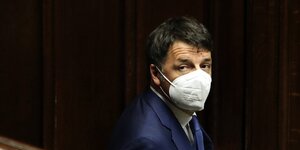 Matteo Renzi mit Mundschutzmaske