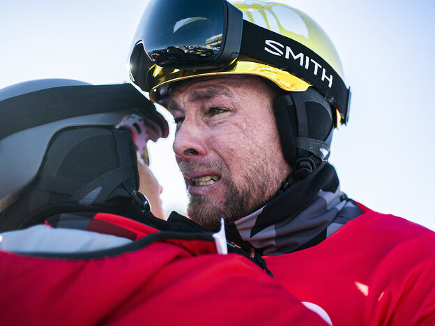 Der österreichische Skifahrer Benjamin Karl hat ein angestrengtes Gesicht