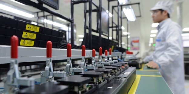 Produktion von Smartphones in Wuhan, China