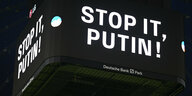 Videowürfel mit der Aufschrift: Stop it, Putin!