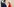 Emmanuel Macron begrüßt Ursula von der Leyen