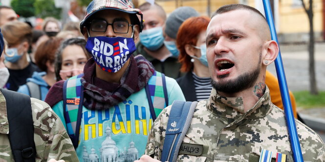 Viktor Pylypenko, ein ukrainischer Veteran, beim Equality March in Kyjiw