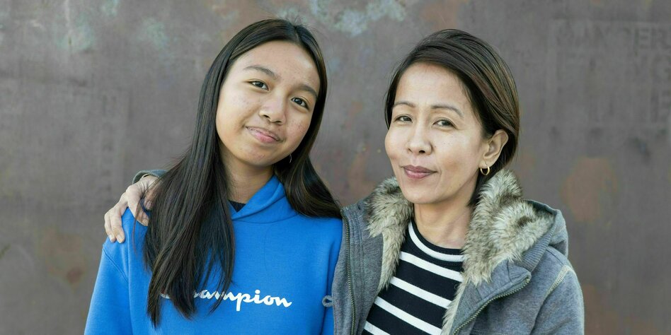 Mutter mit Tochter aus den Philippinen