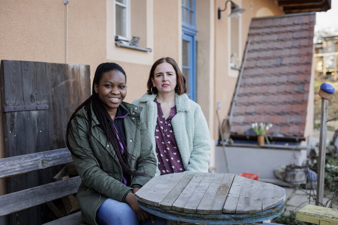 Chinecherem Gift Uwaoma und Kristina Seifert.