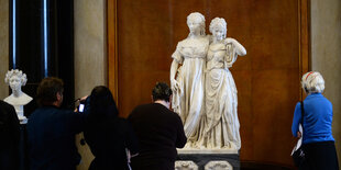 Schadows Skulptur "Prinzessinnengruppe" in der Alten Nationalgalerie Berlin