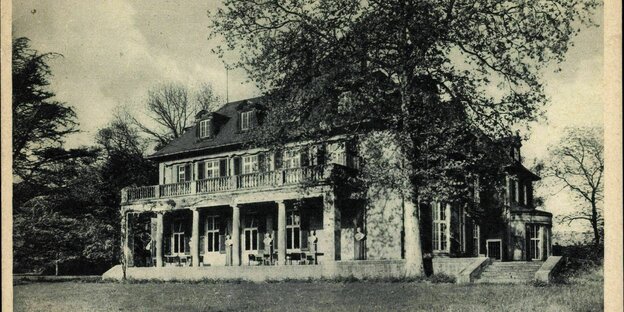 Das Bild zeigt die ehemalige Kinderklinik in Bonn-Oberkassel. Dorthin wurden in den 70er Jahren Kinder verschickt und ihnen wurden häufig Schmerzmittel verabreicht
