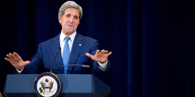 US-Außenminister John Kerry an einem Rednerpult.