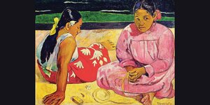 Gemälde Gauguins, auf dem zwei Frauen im Sand sitzen