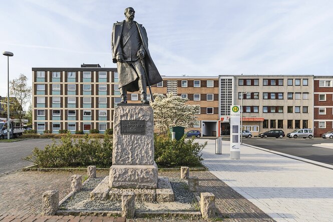 Bismarck-Denkmal auf einem Platz in Wilhelmshaven