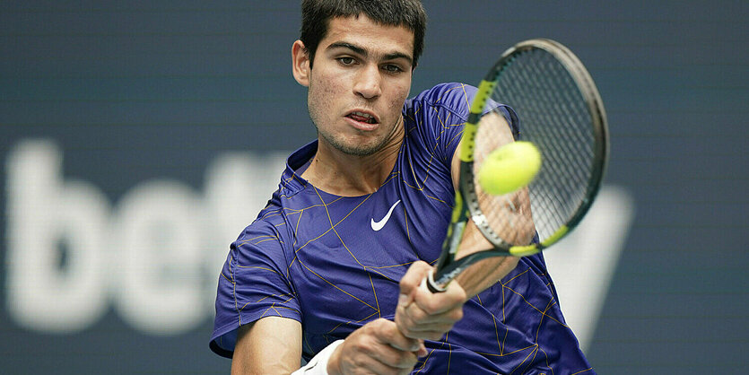 Flink, fintenreich, forsch: Carlos Alcaras aus Spanien auf dem Center-Court von Miami.