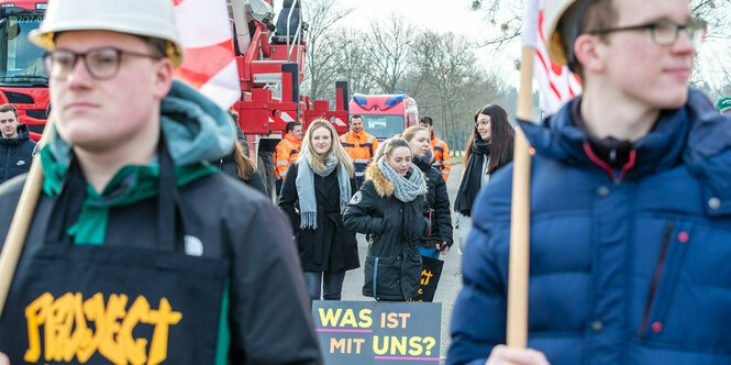 Teilnehmer:innen des Zukunftstages der LEAG in der Lausitz.