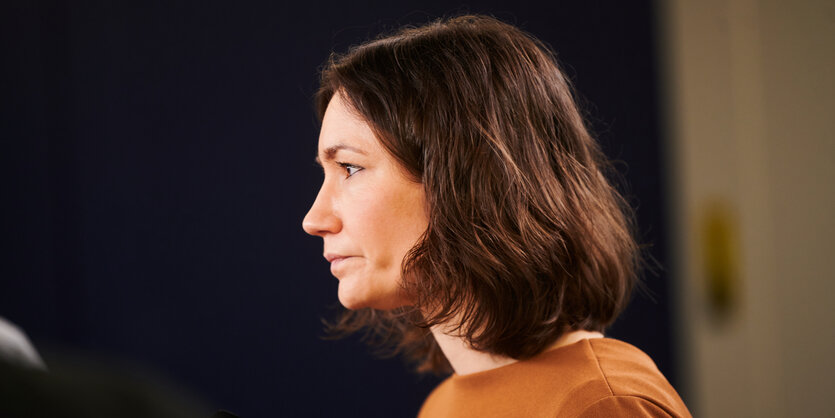 Anne Spiegel bei der Pressekonferenz