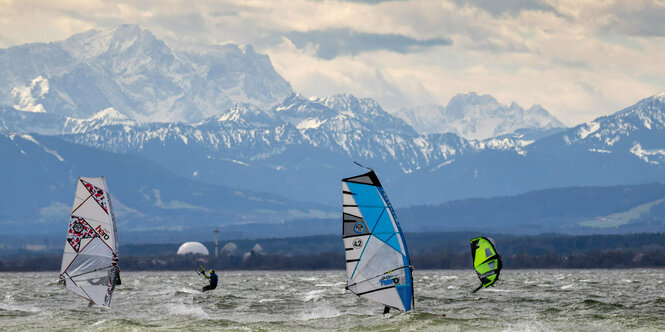 Surfer auf dem Ammersee