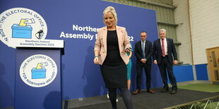 Michelle O´Neill von der Partei Sinn Féin, die die Wahl in Nordirland gewonnen hat