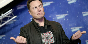 Elon Musk schaut skeptisch