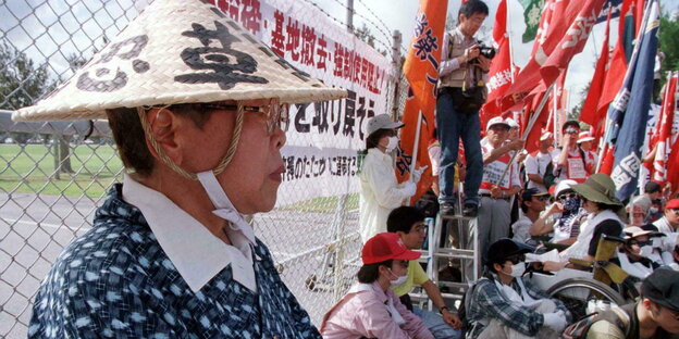 Air Base in Okinawa, 15. Mai 1997