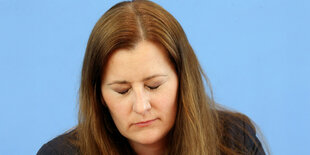 Janine Wissler in der Bundespressekonferenz