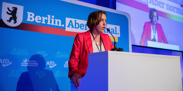 Beatrix von Storch spricht auf einem Berliner AfD-Parteitag