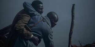 Vater und Sohn: Bakary (Omar Sy) und Thierno Diallo (Alassane Diong)