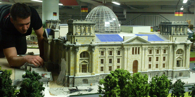 Miniatur-Modell des Berliner Reichstags