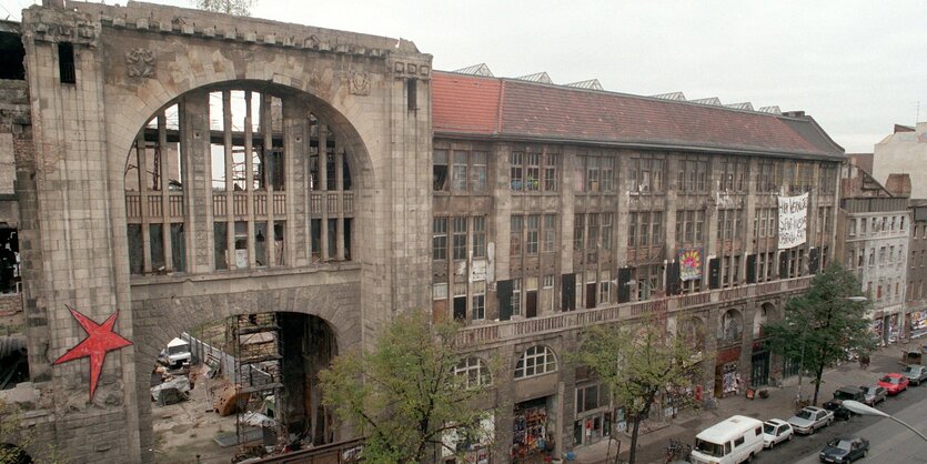 Blick auf das Tacheles-Gebäude