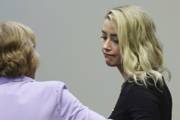 Amber Heard reagiert enttäuscht Amber Heard reagiert enttäuscht