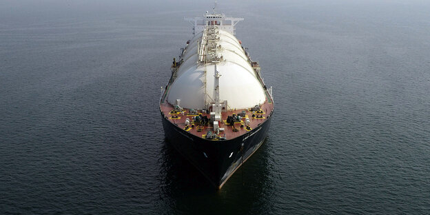 Flüssiggas- / LNG-Tanker auf hoher See