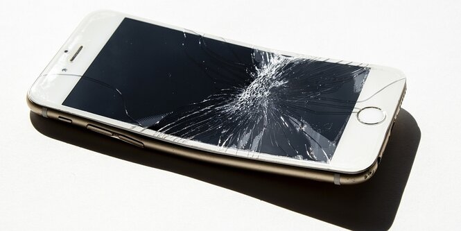 Ein kaputtes Smartphone