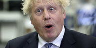 Boris Johnson schaut verrückt.