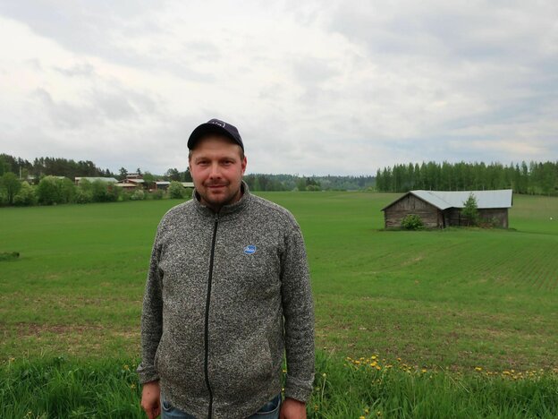 Mann auf Feld Mann auf Feld