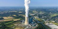 Luftbild der Kraftwerksanlagen und Abgas- Türme des Kohle- Heizkraftwerkes Datteln 4