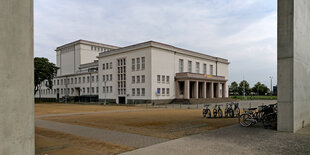 Blick auf den Kulturpalast Bitterfeld