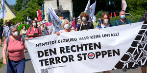 Banner "Den rechten Terror stoppen"