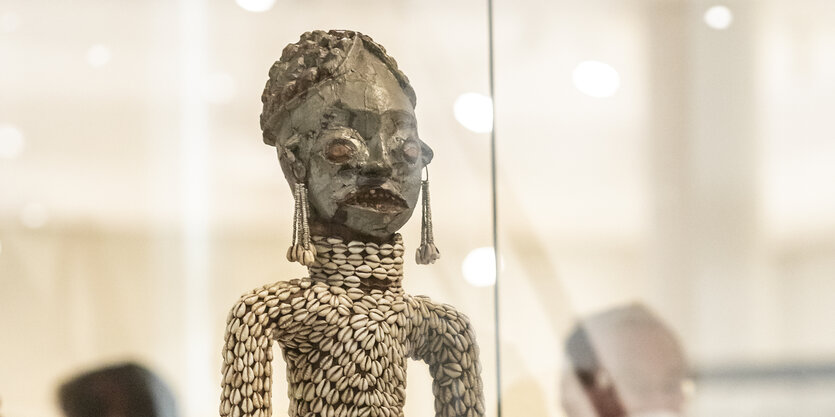 Figur Ngonnso aus Kamerun im Berliner Humboldt Forum