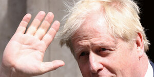 Nahaufnahme von Boris Johnson mit gewohnt zerstruppeltem Haar