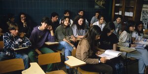Oberschüler und Oberschülerinnen in einer Schulklasse in Madrid