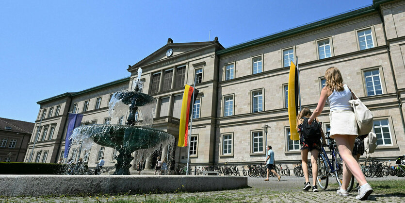 Gebäude der Uni Tübingen.